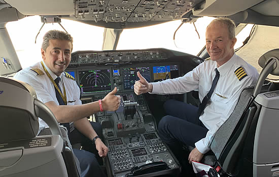 Captain Abdulla Obaid (left) with Captain Christoph Schippel.