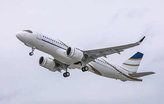 Comlux takes delivery of its first ACJ320neo