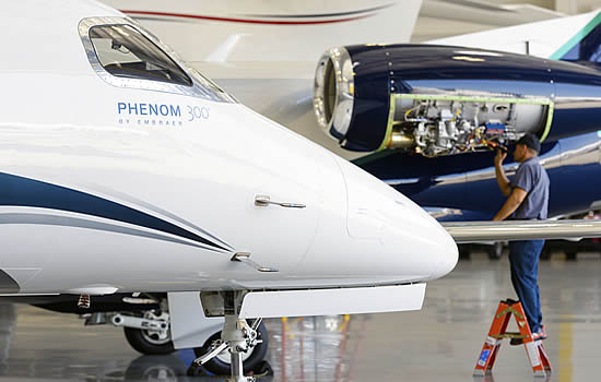 Phenom 300