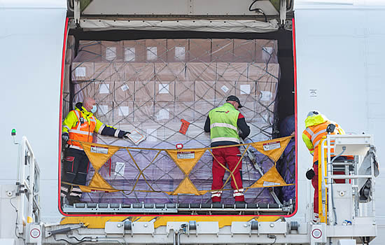 Medical supplies arrive at Liege via ASL-chartered 747