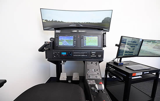 Echelon Air adds simulator to bolster Cirrus SR20 flight training