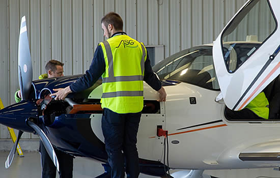 Cirrus maintenance at Guernsey Airport – courtesy of BBGA member ASG