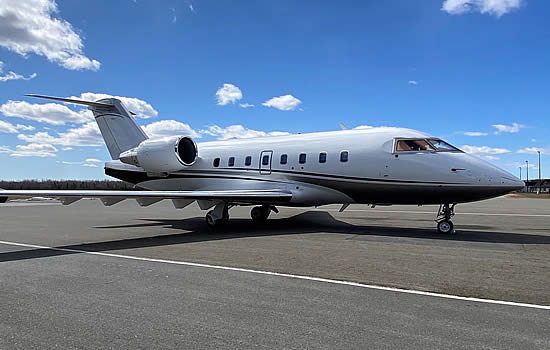 FCC installs its first Ka-band system on Bombardier Challenger 604.