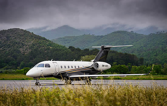 Embraer Legacy 500