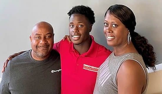 The first Project Liftoff student, Jerry Bracey II, pictured here with his parents, joins Embry-Riddle this fall.