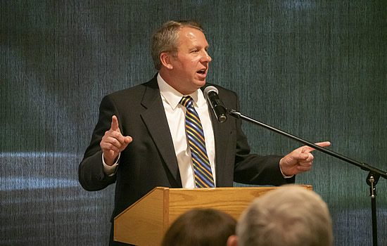Textron Aviation CEO Ron Draper