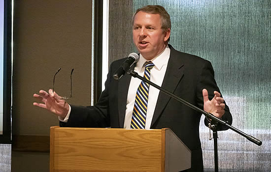 Textron Aviation CEO Ron Draper