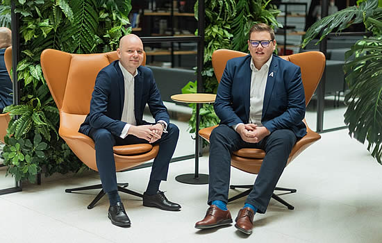 Julius Norkunas, head of the AeroCity Tech Ventures (left) and Lukas Rasciauskas, CEO and co-founder of Aeroclass.