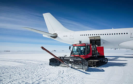 Hi Fly lands first ever Airbus A340 in Antarctica