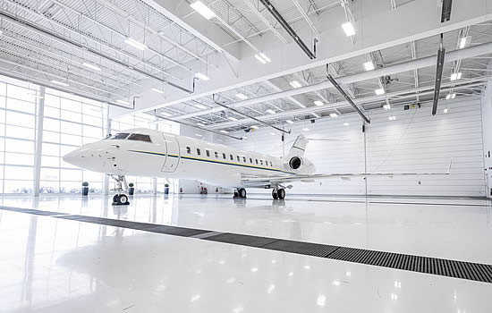 Luxaviation welcomes UK’s first Global 6500