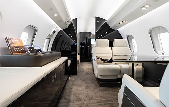 Luxaviation welcomes UKs first Global 6500