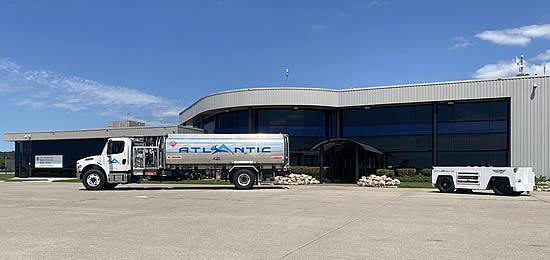 Atlantic Aviation and Ross Aviation are now one and growing again. Operating under the Atlantic Aviation name, the newly combined company includes more than 100 FBO locations across North America, including Hawaii and the Caribbean. Also, part of the new Atlantic Aviation, are three former TAC Air locations, including this one at Eppley Airfield (OMA) in Omaha, Nebraska.