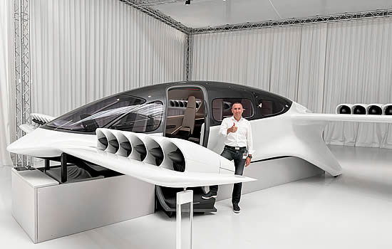 GlobeAir CEO Bernhard Fragner with the Lilium Jet 1.