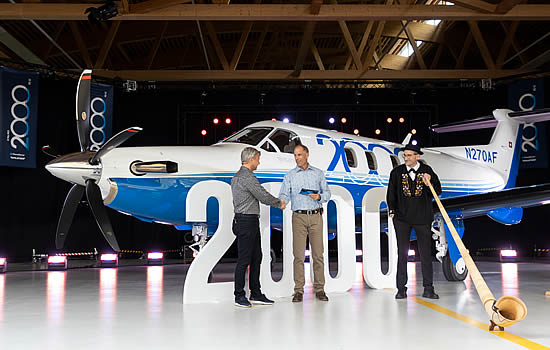 Pilatus hands over the 2,000th PC-12 to PlaneSense