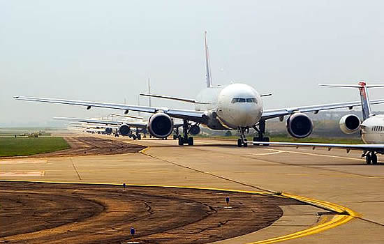 $201m in Bipartisan Infrastructure Law lights the way to improve runway safety