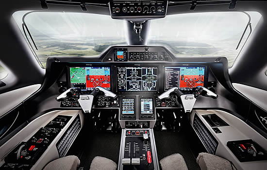 Phenom 300E cockpit