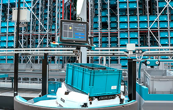Daher has equipped Airbus Helicopters’ new logistics hub in Albacete, Spain with a highly automated and robotized storage system - the first of its kind in the aviation industry | Photo: Daher.