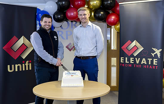 (L-R): Stefan Murphy and Kris Black at the launch event at London Oxford Airport.