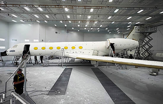 Gulfstream G550 Exterior Painting.