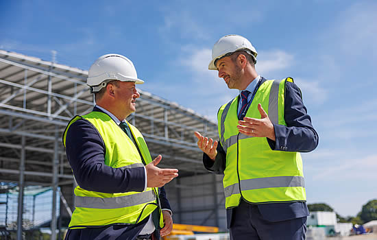 Peter Fortune, Member of Parliament for Bromley and Biggin Hill, and Sander Podgoric, General Manager of Bombardier’s London Biggin Hill Service Centre.
