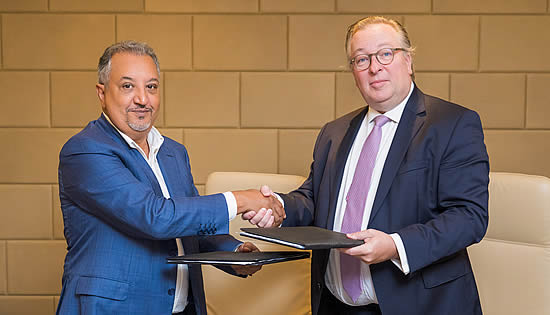 Jawad Dbila, CEO of Silk Way AFEZCO (left) with Patrick Hansen, CEO of Luxaviation Group.