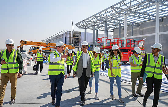 Gama Aviation undertakes hard-hat tour of Sharjah.