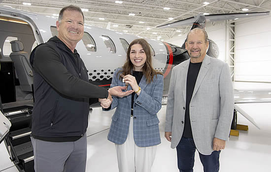 Launch customers and longtime Citation owners Dave Mecartney and Shannon Day took delivery of their new aircraft this week.