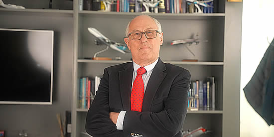 Air Charter Service Chairman, Chris Leach. Air Charter Service Chairman, Chris Leach.