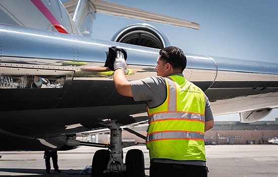 Vista aircraft maintenance at Van Nuys.