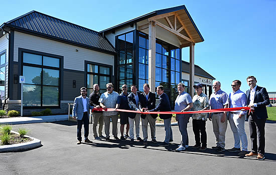 Avflight opens doors to distinctive Traverse City FBO Avflight opens doors to distinctive Traverse City FBO