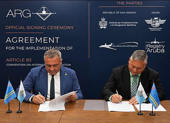Marco Conti, Director General, SMAR CAA (left) and Edwin Kelly, Director General, Aruba DCA.