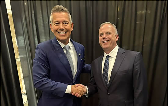 Transportation Secretary Sean Duffy with NBAA Interim COO Dan Hubbard.