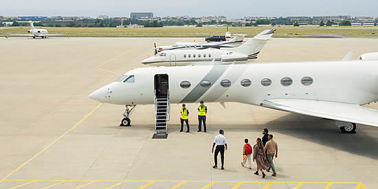 Signature Aviation introduces simplified FBO pricing